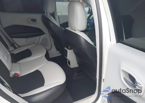 2019 Jeep Compass Sun And Wheel Fwd из США, поврежденный, VIN 3C4NJCBB1KT636564